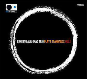 AURIGNAC, ERNESTO - PLAYS STANDARDS 1