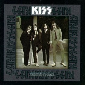 KISS - DRESSED TO KILL