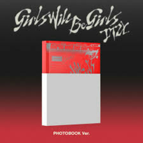 ITZY - GIRLS WILL BE GIRLS (PHOTOBOOK VERSION)