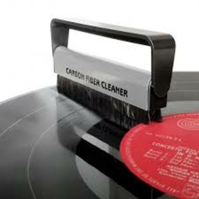 KIT LIMPIADOR - CEPILLO CARBONO VINILO ANTIESTATICO